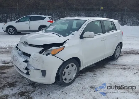 2013 Scion Xd z USA, uszkodzony, nr VIN JTKKUPB45D1038452
